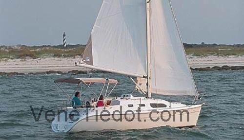 Hunter 306 Tekniset tiedot ja arvostelut